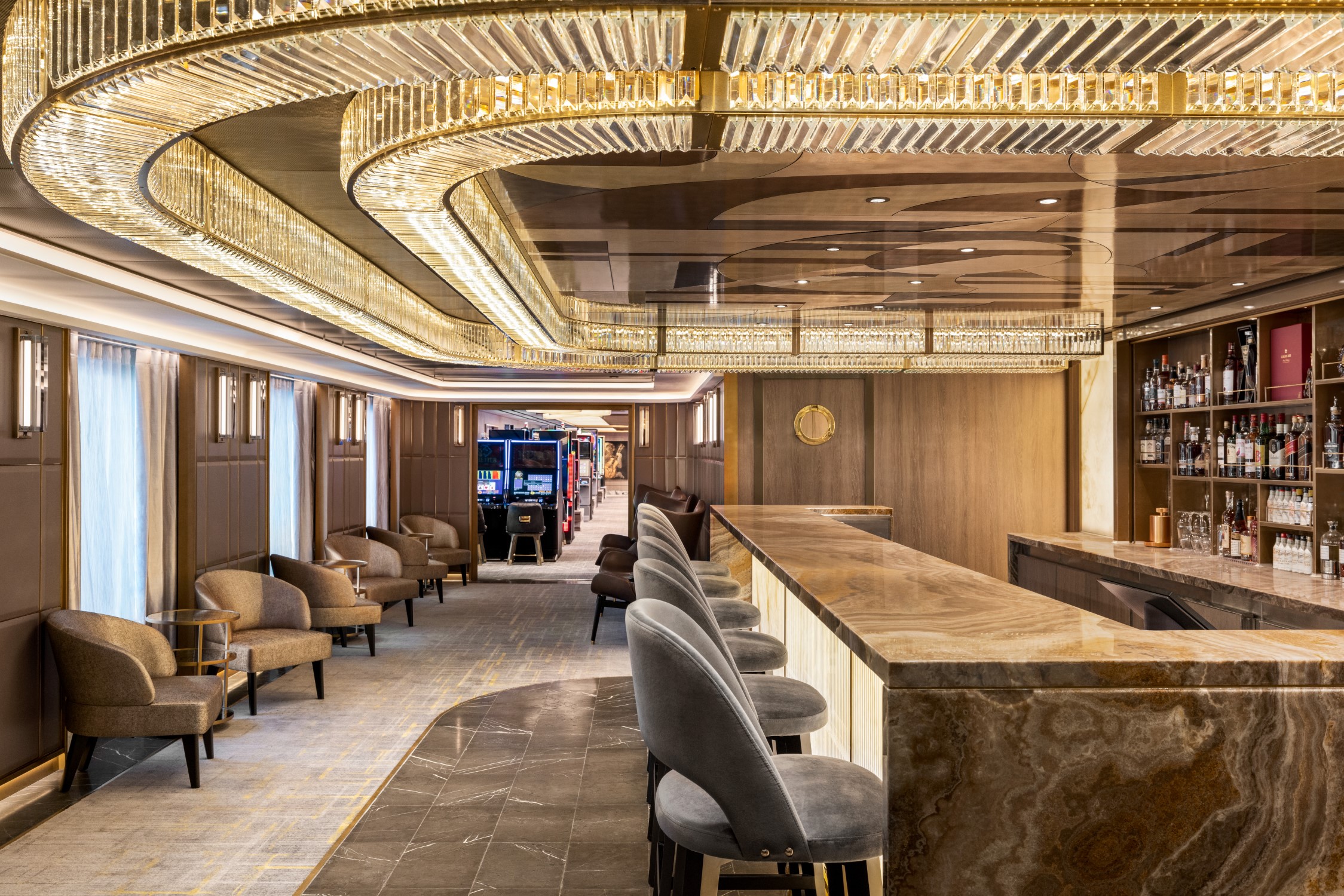 Oceania Allura - Founders Bar